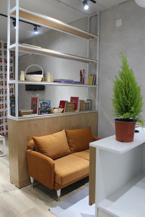 Izzzi Hostel 비슈케크 외부 사진