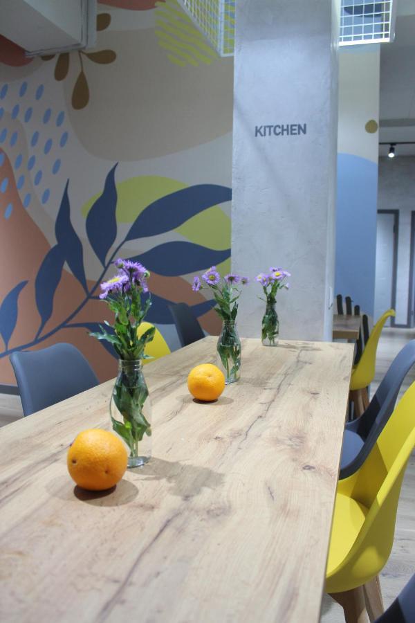 Izzzi Hostel 비슈케크 외부 사진