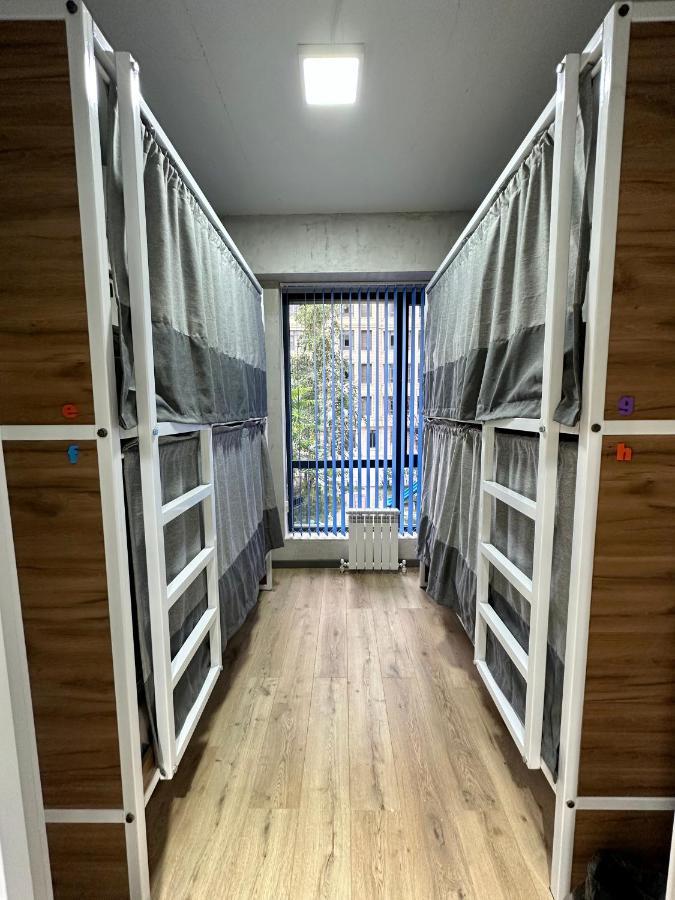 Izzzi Hostel 비슈케크 외부 사진