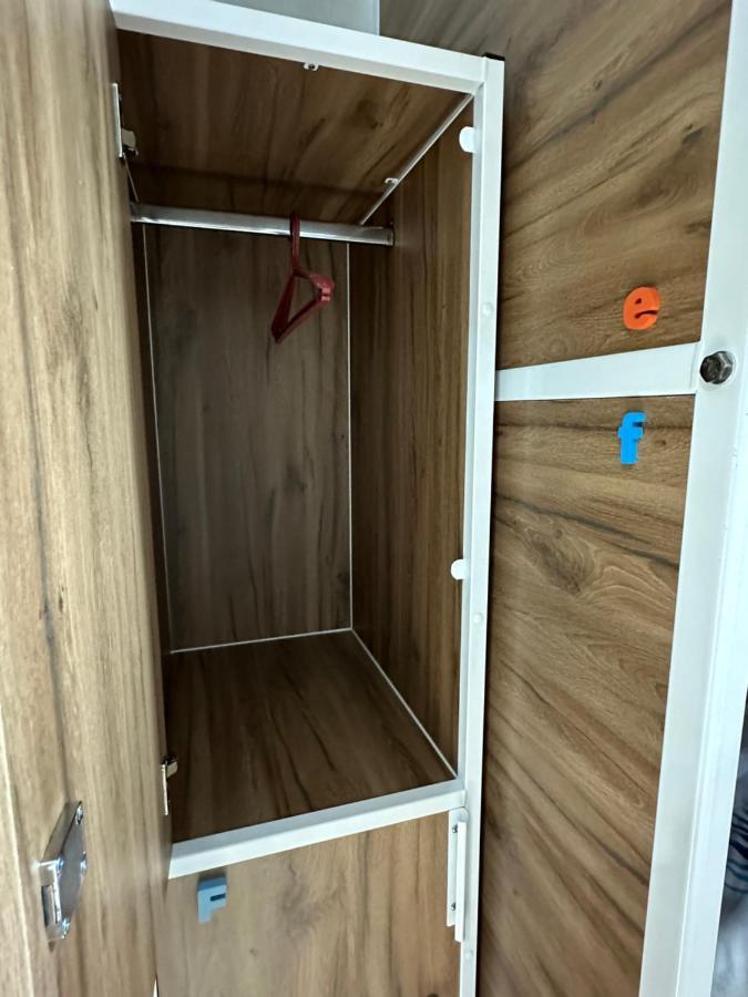 Izzzi Hostel 비슈케크 외부 사진